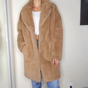 BEAUMONT Oversized Tan Teddy Faux Fur Coat Small 36